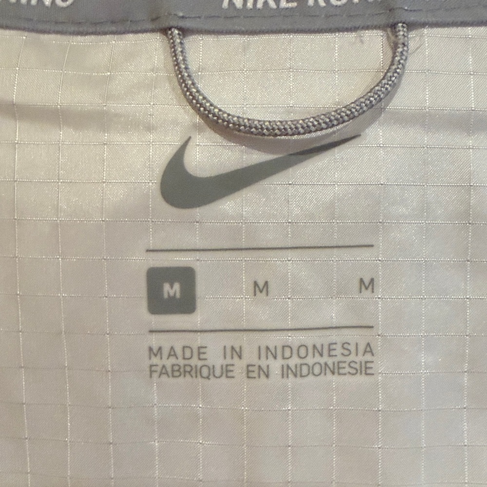 Nike White Hooded Track Jacket - Picture 7 of 9